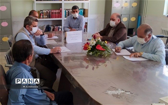 تشکیل کمیته نظارت بر حقوق والدین و دانش آموزان در امر ثبت نام