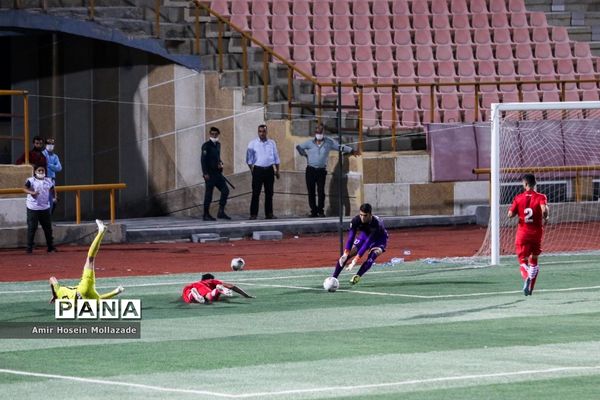 دیدارتیم های نود ارومیه و خوشه طلایی ساوه