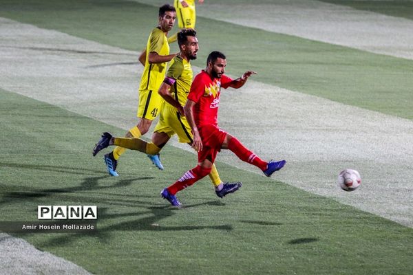 دیدارتیم های نود ارومیه و خوشه طلایی ساوه