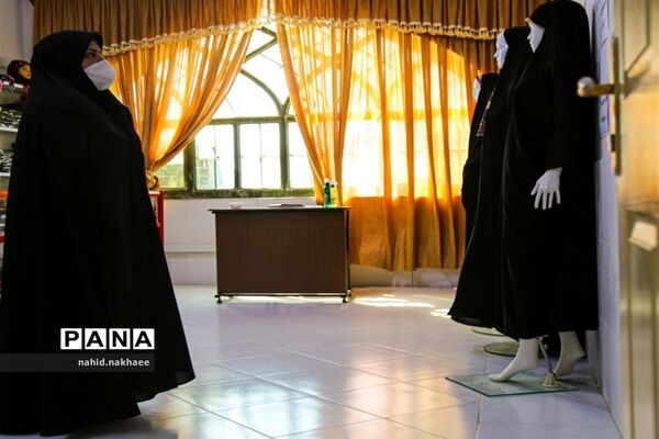 بازدید بانوان اداره کل آموزش و پرورش خراسان جنوبی از نمایشگاه زندگی بهشتی به مناسبت هفته عفاف و حجاب
