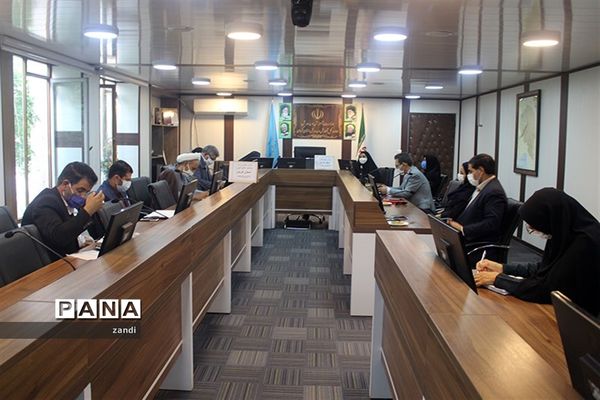 جلسه کارگروه تخصصی لباس فرم مدارس