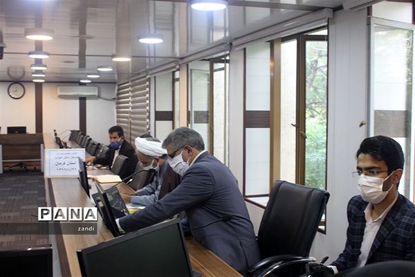 جلسه کارگروه تخصصی لباس فرم مدارس