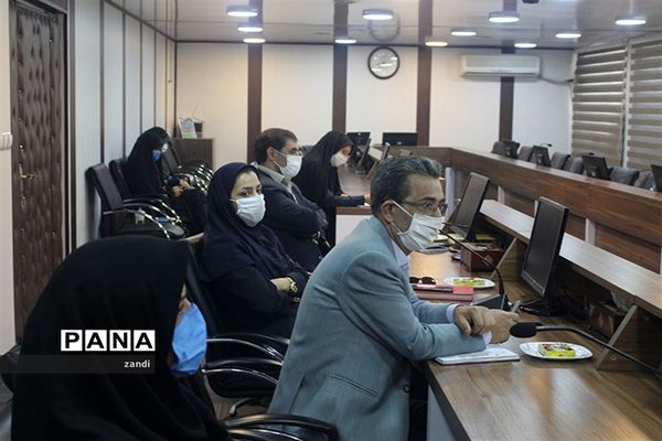 جلسه کارگروه تخصصی لباس فرم مدارس