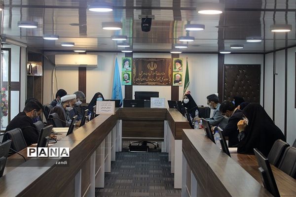 جلسه کارگروه تخصصی لباس فرم مدارس