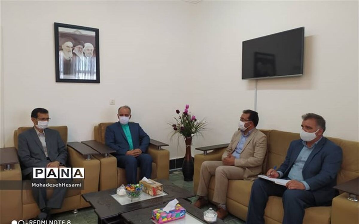 مشارکت در امر تعلیم و تربیت مأموریت خانواده است