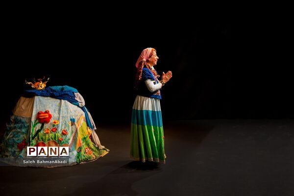 نمایش «دنیای خیال‌انگیز من»