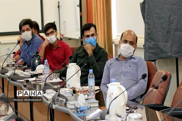 جلسه مسئولان گروه‌های جهادی ناحیه بسیج دانشجویی عمار استان بوشهر