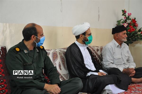 دیدار فرمانده سپاه انصار الرضا(ع) خراسان جنوبی با خانواده شهید اباذر جودی