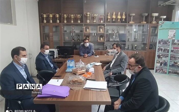 ولی پوری: نتیجه فعالیت کمیسیون های معاونت پرورشی باید در مدارس نمود پیدا کند
