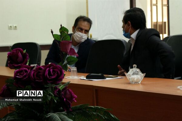 نشست ستاد اجرایی دهمین دوره انتخابات مجلس و شوراهای دانش آموزی استان خوزستان