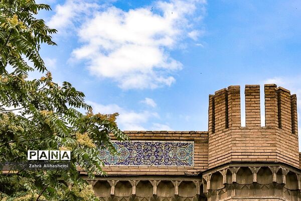 دبیرستان ماندگار البرز