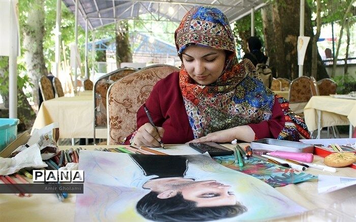 نگاه تیزبین و موشکافانه دانش‌آموزان شرکت کننده، لذتی وصف‌ ناپذیر را به ارمغان می‌آورد