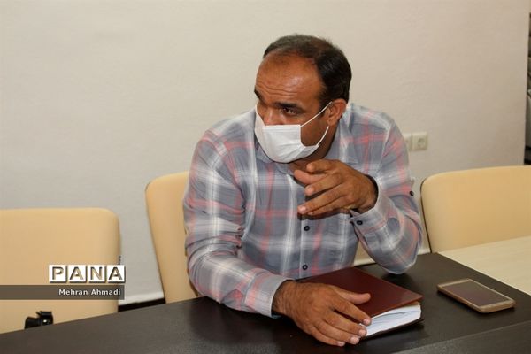 جلسه هم اندیشی معاون پرورشی و فرهنگی اداره کل آموزش و پرورش استان بوشهر با مشاوران مرکز مشاوره و خدمات روان شناختی بوشهر