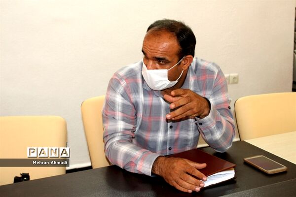 جلسه هم اندیشی معاون پرورشی و فرهنگی اداره کل آموزش و پرورش استان بوشهر با مشاوران مرکز مشاوره و خدمات روان شناختی بوشهر