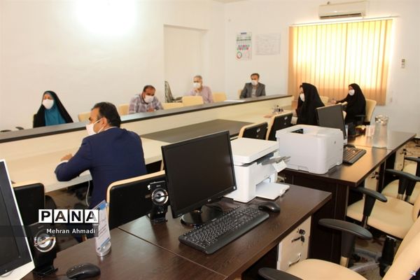 جلسه هم اندیشی معاون پرورشی و فرهنگی اداره کل آموزش و پرورش استان بوشهر با مشاوران مرکز مشاوره و خدمات روان شناختی بوشهر