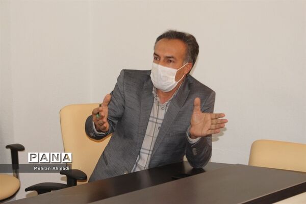 جلسه هم اندیشی معاون پرورشی و فرهنگی اداره کل آموزش و پرورش استان بوشهر با مشاوران مرکز مشاوره و خدمات روان شناختی بوشهر