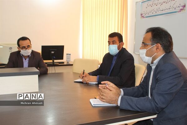 جلسه هم اندیشی معاون پرورشی و فرهنگی اداره کل آموزش و پرورش استان بوشهر با مشاوران مرکز مشاوره و خدمات روان شناختی بوشهر