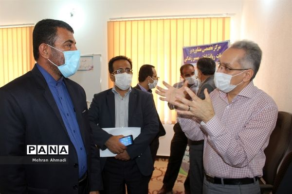 جلسه هم اندیشی معاون پرورشی و فرهنگی اداره کل آموزش و پرورش استان بوشهر با مشاوران مرکز مشاوره و خدمات روان شناختی بوشهر