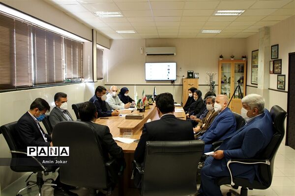 جلسه ستاد برگزاری دهمین دوره انتخابات مجلس دانش آموزی استان فارس