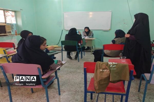 بررسی و تایید صلاحیت کاندیدهای دهمین دوره مجلس دانش آموزی در امیدیه