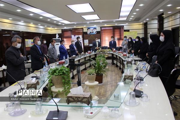 آیین تجلیل از دانش آموزان مدال آور مسابقات کشوری استان بوشهر