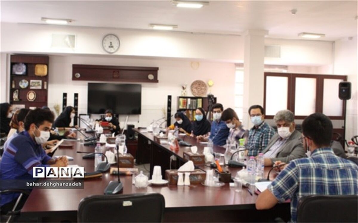 عدم آزادی بیان و تفکر سدی بزرگ در راه پیشرفت و توسعه هنر است