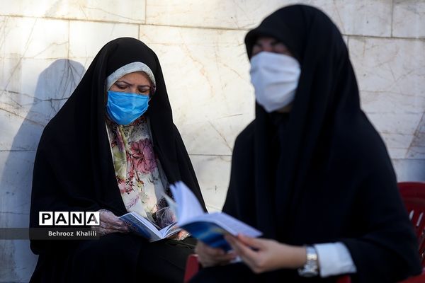 مراسم دعای عرفه در امامزاده صالح