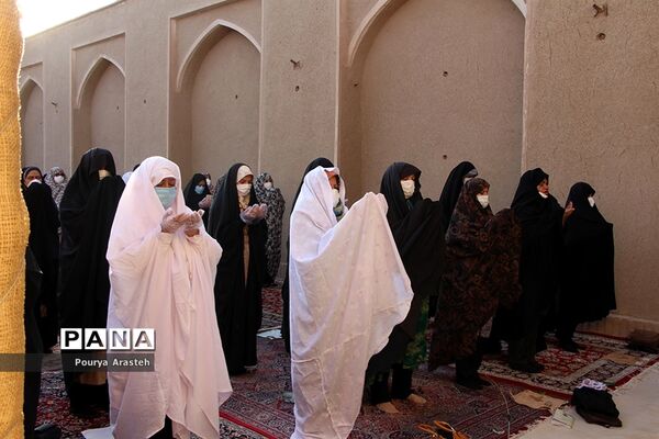 نماز عید سعیدقربان درمسجدجامع شهرستان خوسف استان خراسان جنوبی