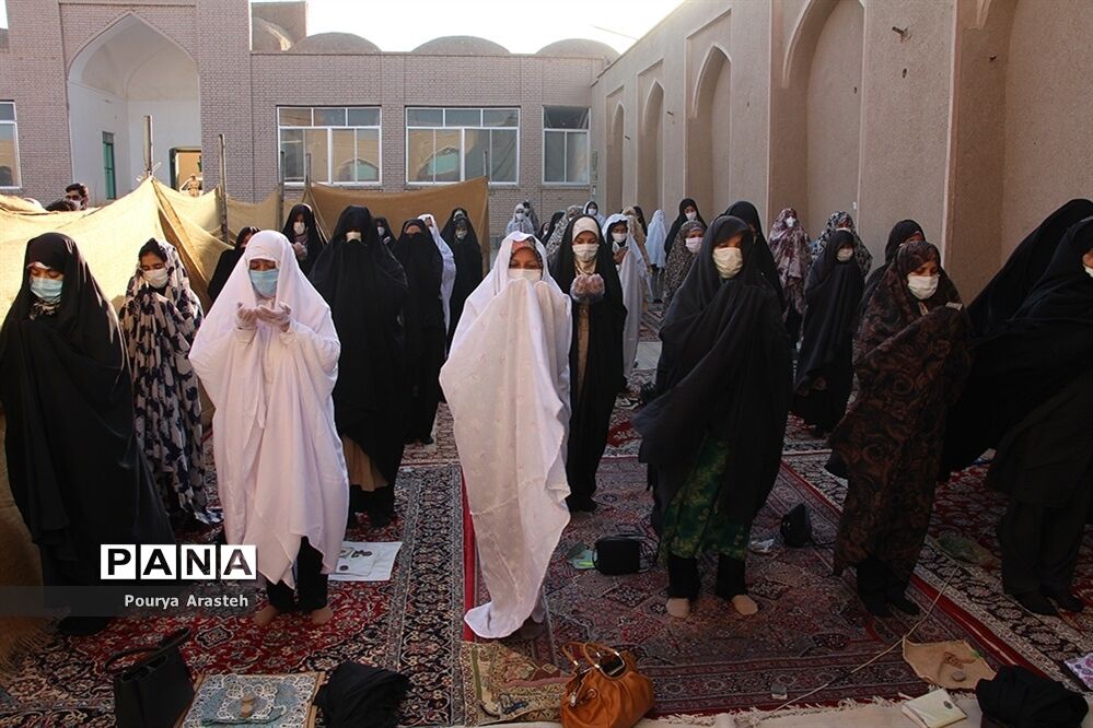 نماز عید سعیدقربان درمسجدجامع شهرستان خوسف استان خراسان جنوبی