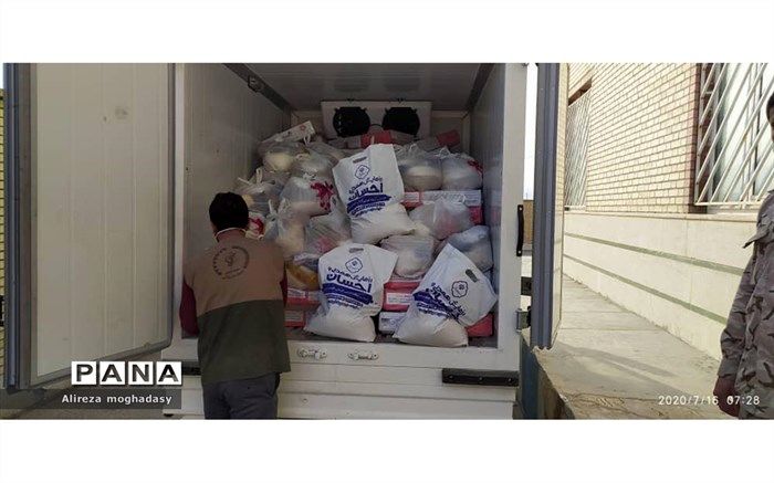 توزیع ٨٠٠ بسته پروتئینی  بین نیازمندان در نی‌ریز