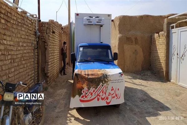 توزیع ٨٠٠ بسته پروتئینی در راستای اجرای طرح رزمایش کمک‌های مومنانه