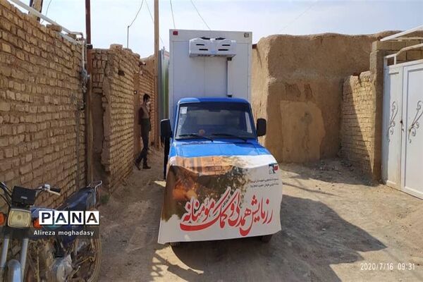 توزیع ٨٠٠ بسته پروتئینی در راستای اجرای طرح رزمایش کمک‌های مومنانه