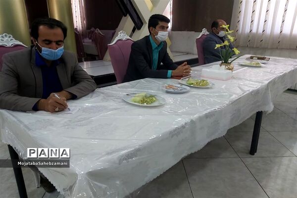 جلسه تخصصی آموزش در فضای مجازی قطب شهید مدرس
