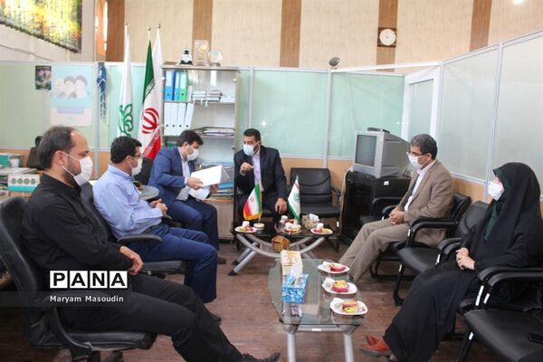 بازدید معاون پرورشی استان بوشهر از سازمان دانش آموزی  و خبرگزاری پانا  استان
