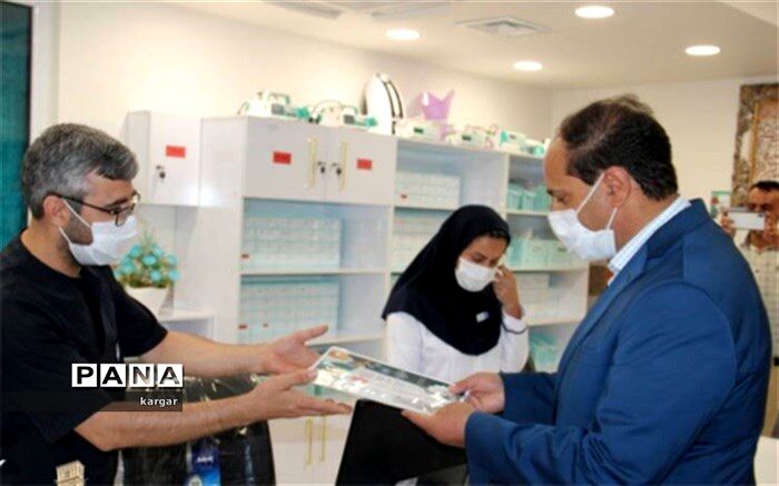 قدردانی فرماندار ابرکوه از کادر درمانی بیمارستان خاتم الانبیاء