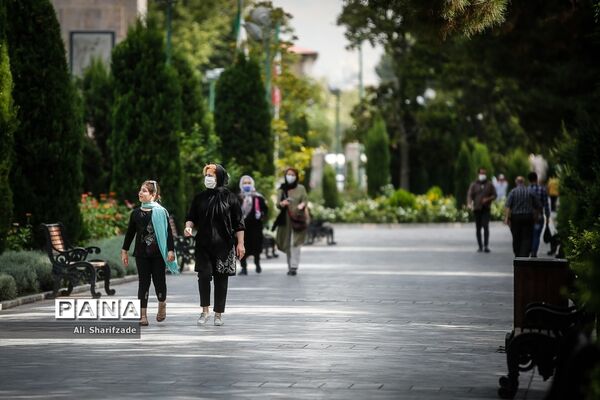 سایه کرونا در پارک