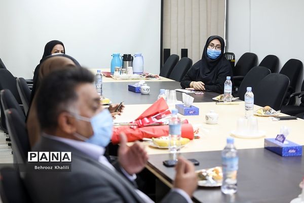 بازدید معاون وزیر آموزش و پرورش در آستانه عید غدیرخم و روز خبرنگار از خبرگزاری پانا