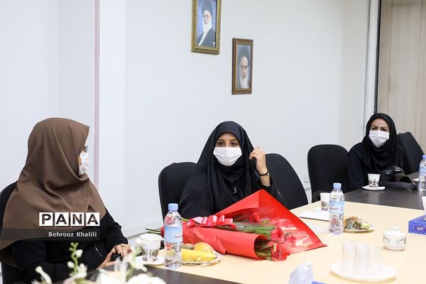 بازدید معاون وزیر آموزش و پرورش در آستانه عید غدیرخم و روز خبرنگار از خبرگزاری پانا