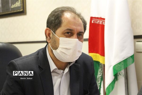 تجلیل مدیرکل آموزش و پرورش استان فارس و رئیس سازمان دانش‌آموزی استان از خبرنگاران پانا