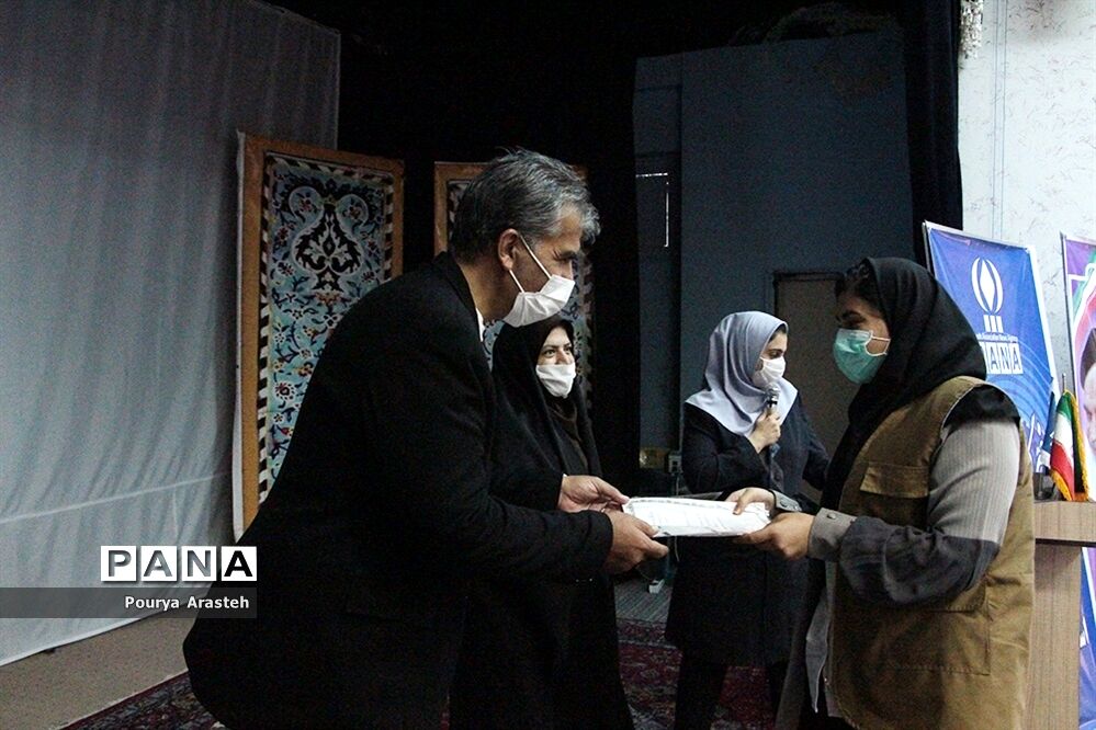 مراسم تجلیل ازخبرنگاران پانا استان خراسان جنوبی با رعایت پروتکل‌های بهداشتی