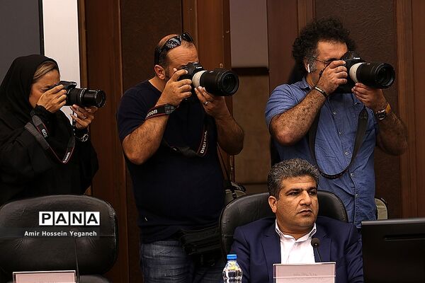 روز خبرنگار