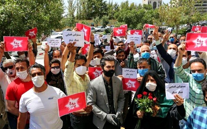 تقدیر جمعی از سهامداران شرکت پدیده از دستگاه قضایی