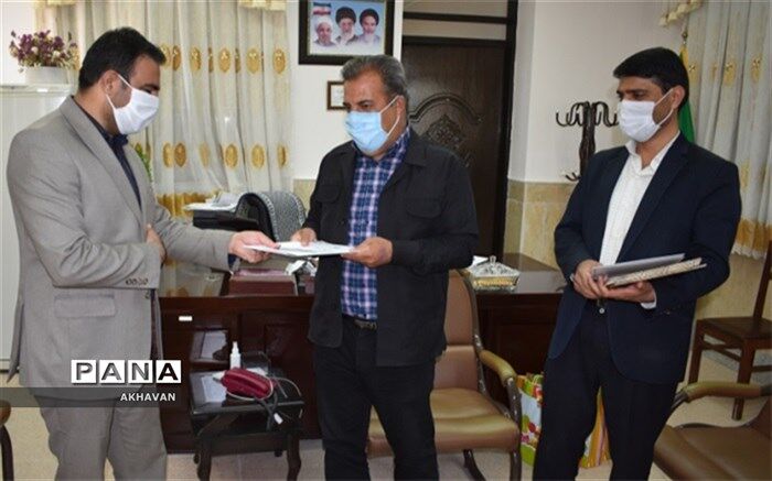 خبرنگاران بهابادی تجلیل شدند