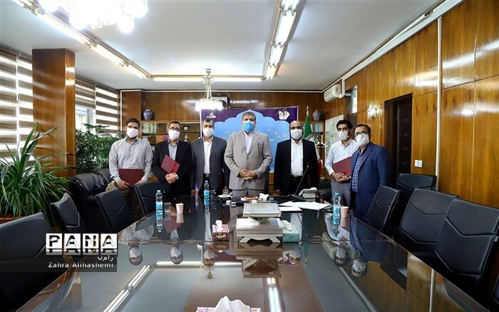 تقدیر از  کارشناسان قرآن، عترت و نماز مناطق 19گانه تهران