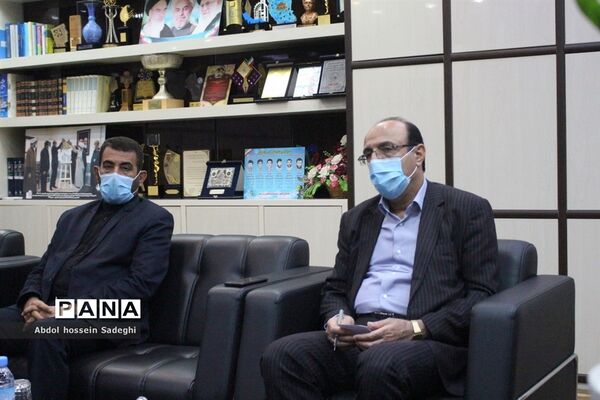 نشست قائم مقام دبیرکل اتحادیه انجمن‌های اسلامی دانش‌آموزان کشور با مدیرکل آموزش و پرورش استان بوشهر