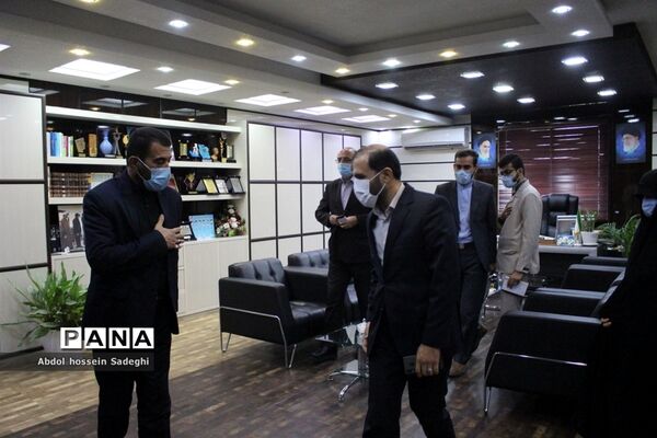 نشست قائم مقام دبیرکل اتحادیه انجمن‌های اسلامی دانش‌آموزان کشور با مدیرکل آموزش و پرورش استان بوشهر