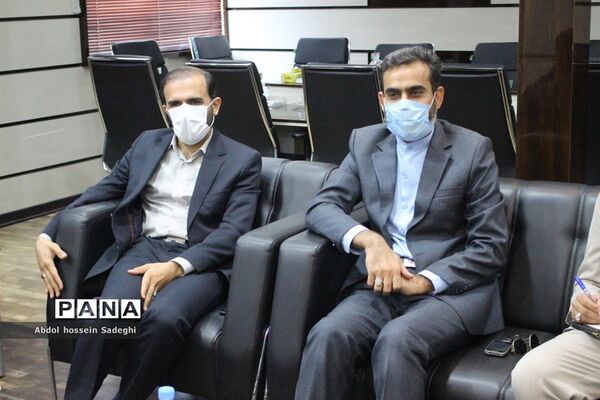 نشست قائم مقام دبیرکل اتحادیه انجمن‌های اسلامی دانش‌آموزان کشور با مدیرکل آموزش و پرورش استان بوشهر