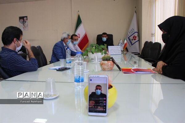 نشست معاونان پرورشی و تربیت بدنی، کارشناسان و مدیران کانون های فرهنگی تربیتی شهرستان ها و مناطق استان بوشهر