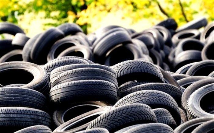 کشف انبار لاستیک‌های دولتی و ورق های فولادی