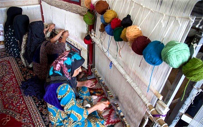 اشتغال زنان، مهم‌ترین عامل ماندگاری در روستا